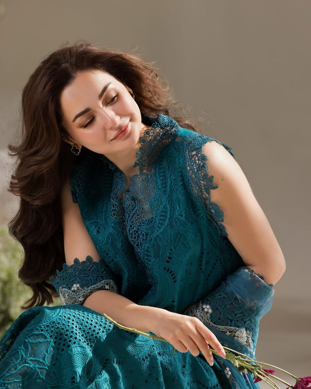 Sobia Nazir Heavy Embroidered Cotton suit 252A1